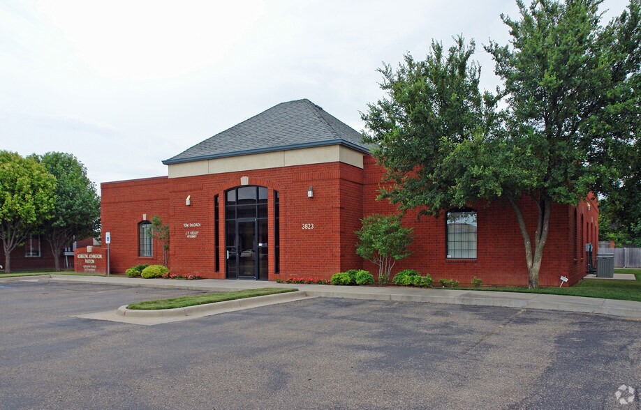Primary Photo Of 3823 84th St, Lubbock Office For Sale