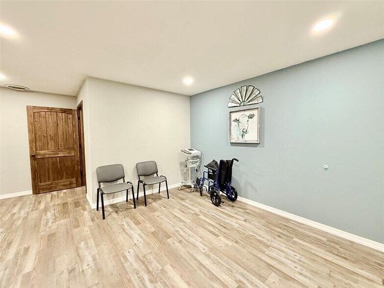 More Photos Of 11442 SR 27, Hector Medical For Sale