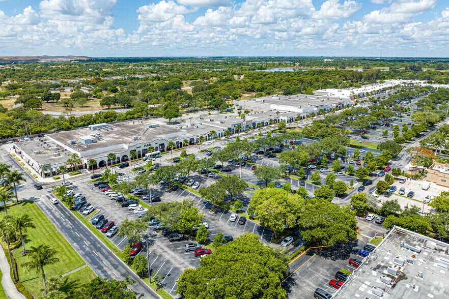 More Photos Of 3660-4060 W Hillsboro Blvd, Deerfield Beach Storefront For Lease