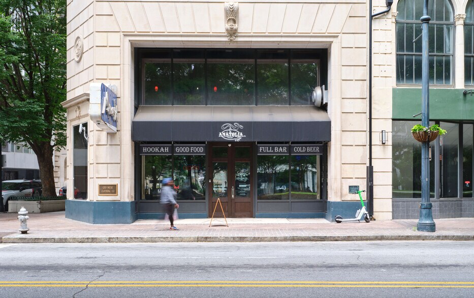 More Photos Of 50 Peachtree St NW, Atlanta Apartments For Lease