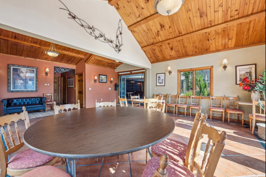 More Photos Of 181 E Brown St, Blairsville Restaurant For Sale