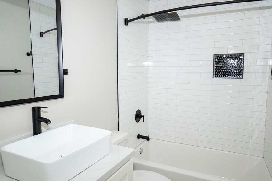 More Photos Of 5548 Riley St, San Diego Apartments For Sale