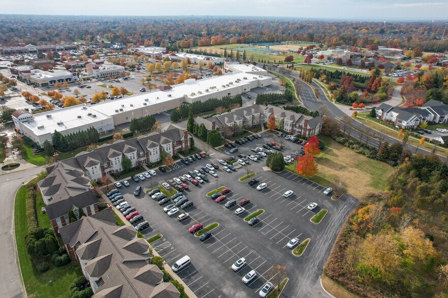 More Photos Of 9700 Park Plaza Ave, Louisville Medical For Lease