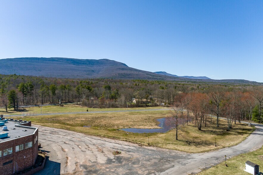 More Photos Of 4858 Route 32, Catskill Hotel For Lease