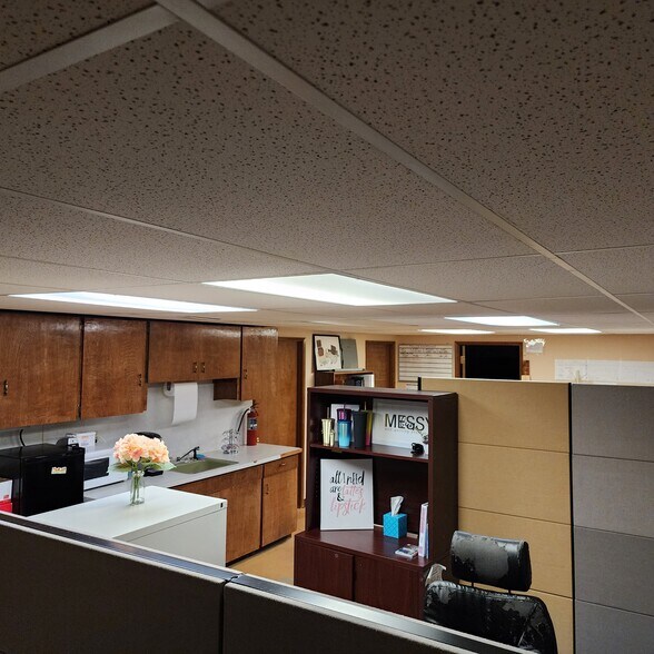 More Photos Of 320 N 20th Ave, Pasco Office For Lease