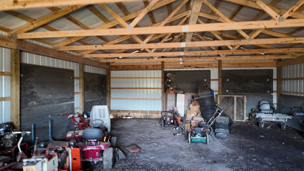 More Photos Of 2700 Ridgedale rd, Ridgedale Industrial For Sale