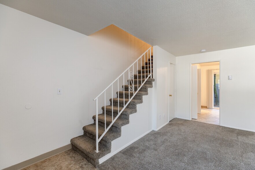 More Photos Of 3925-3967 Lancaster Dr, Salem Multifamily For Sale