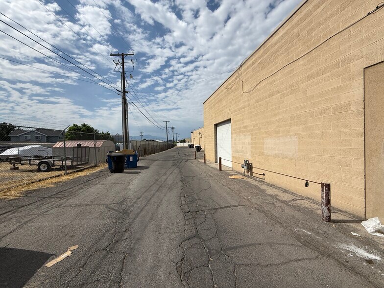 More Photos Of 1700 N State St, Provo Freestanding For Lease