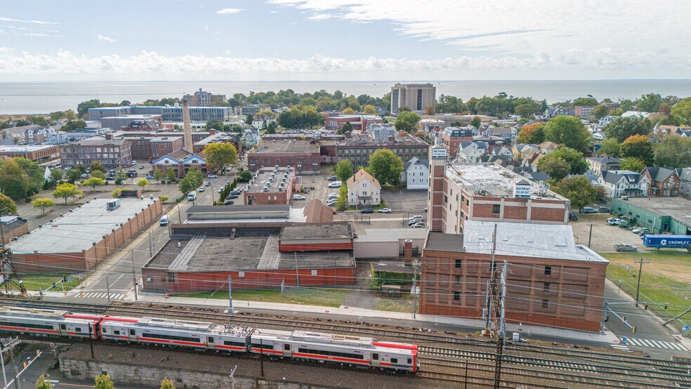 More Photos Of 275 Warren St, Bridgeport Warehouse For Sale