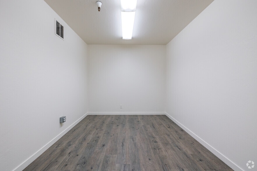 More Photos Of 299 Old County Rd, San Carlos Unknown For Lease