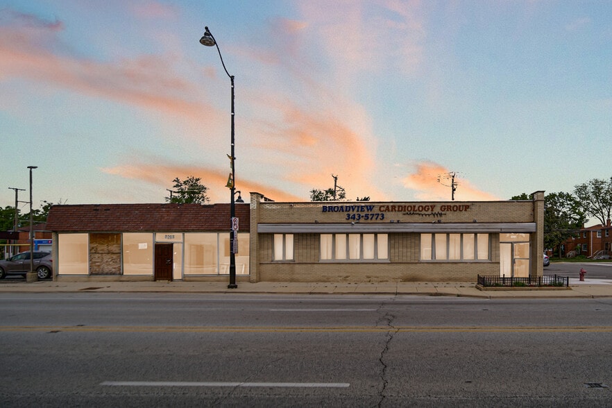 Primary Photo Of 2201 W Roosevelt Rd, Broadview Office For Sale