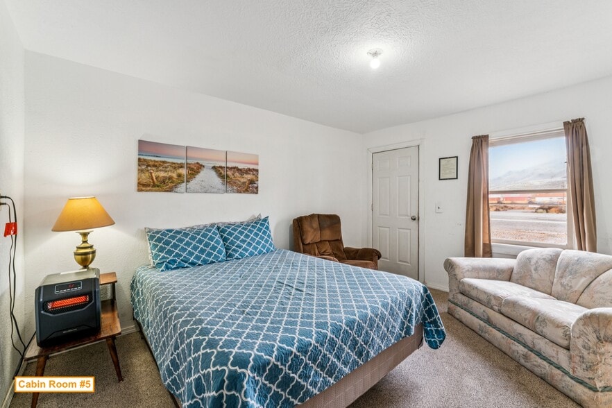 More Photos Of 110 Washington St, Huntington Hospitality For Sale