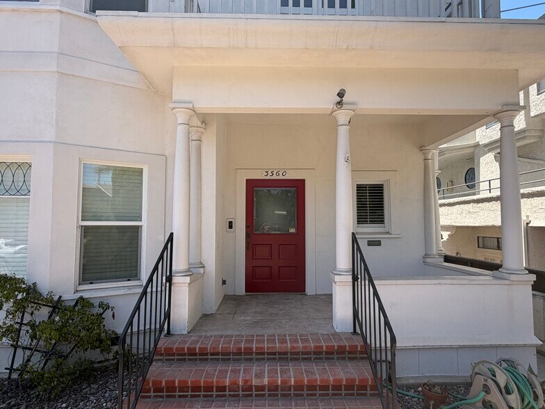 More Photos Of 3560 Front St, San Diego Multifamily For Sale