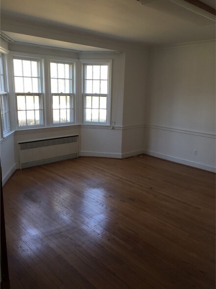 More Photos Of 14507 Main St, Upper Marlboro Office For Sale