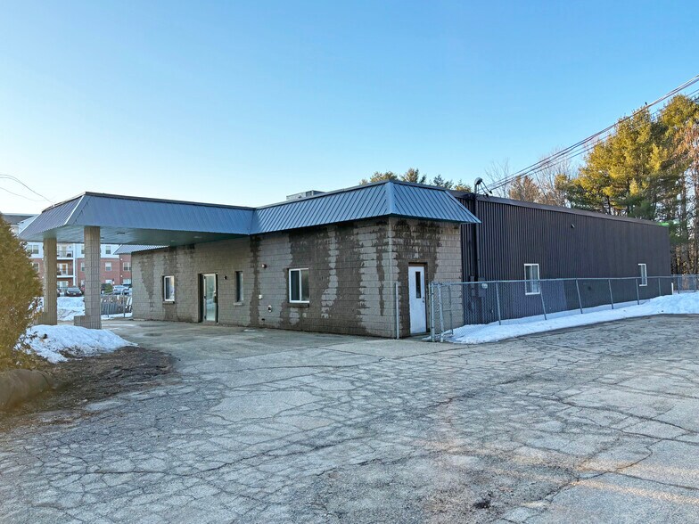 More Photos Of 154 Mount Auburn Ave, Auburn Office For Lease