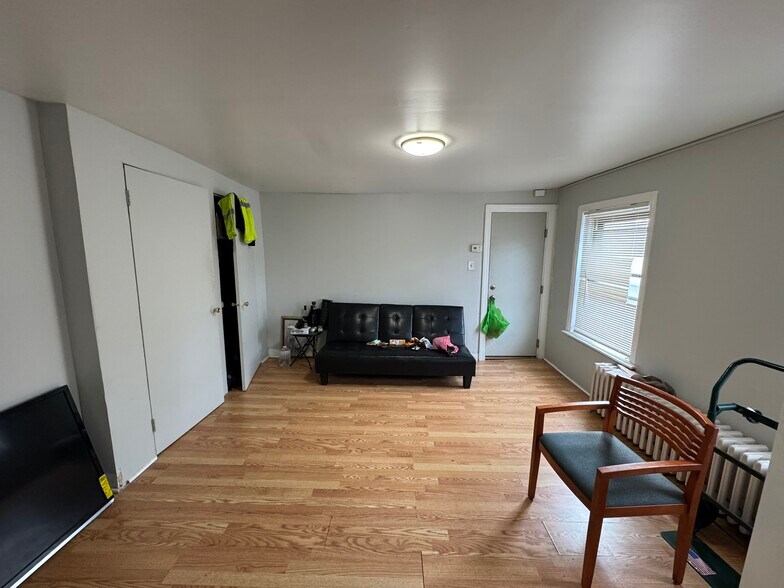 More Photos Of 1641 W Girard Ave, Philadelphia Office Residential For Sale