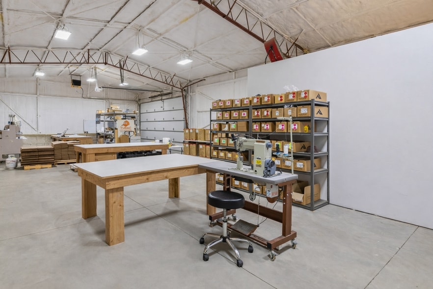 More Photos Of 8829 Lake Shore Dr, Nampa Industrial For Sale