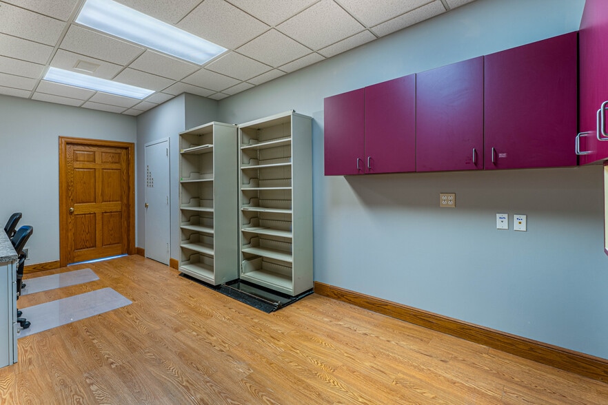 More Photos Of 6490 Main St, Buffalo Medical For Lease