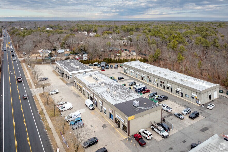 More Photos Of 1509-1519 Rocky Point Rd, Middle Island Freestanding For Lease