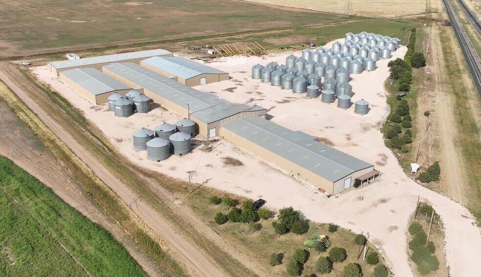 Primary Photo Of 4395 US Highway 60, Hereford Contractor Storage Yard For Sale