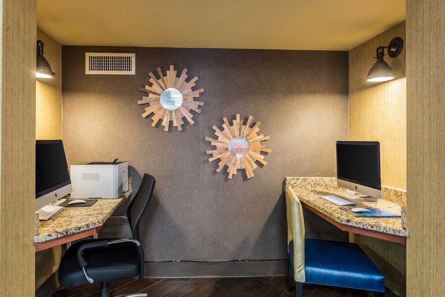 More Photos Of 1532 McCullough Blvd, Tupelo Hotel For Sale