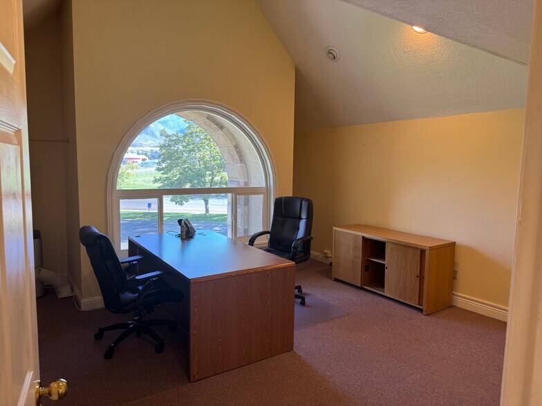 More Photos Of 97 Professional Way, Payson Office For Sale
