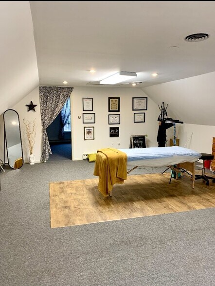 More Photos Of 202 Main St, Hellertown Office For Lease