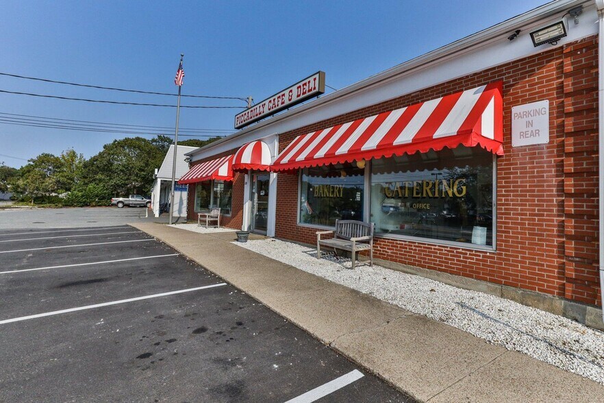 More Photos Of 1105 MA-28 Rt, South Yarmouth Restaurant For Sale