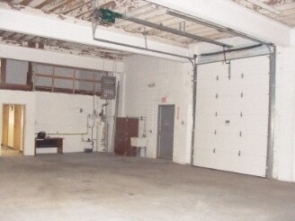 More Photos Of 3429-3441 Filbert St, Wayne Service For Lease