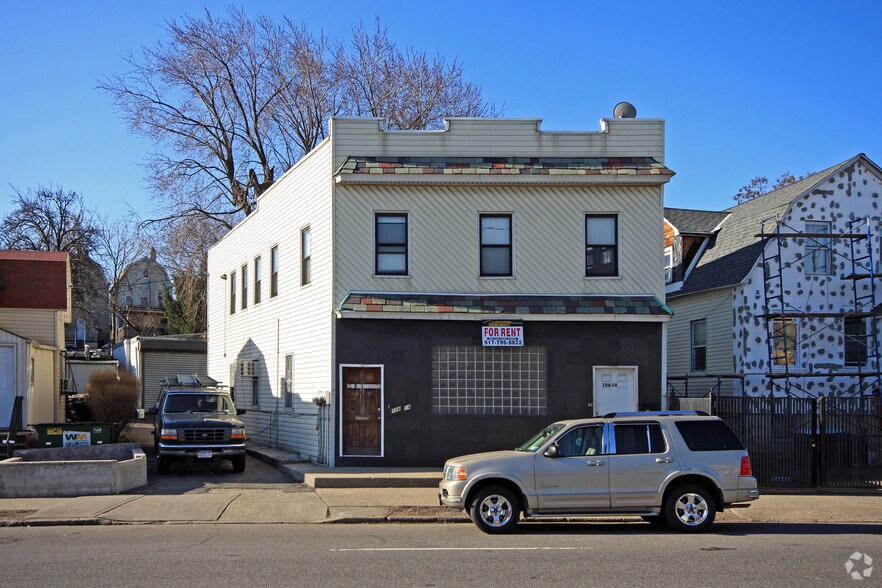More Photos Of 106-14 Astoria Blvd, Flushing Office Residential For Lease