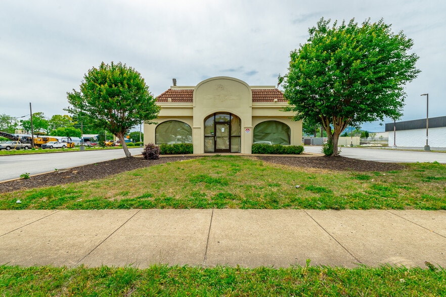Primary Photo Of 4115 Rossville Blvd, Chattanooga Fast Food For Lease