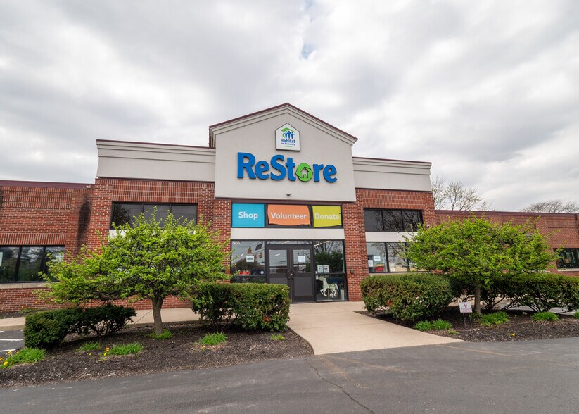 More Photos Of 2555 Bethel Rd, Columbus Freestanding For Lease