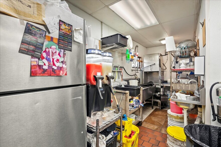 More Photos Of 750 Boulevard Ave, Dickson City Bar For Sale