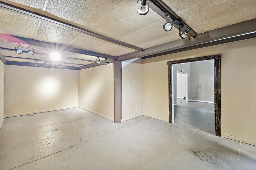 More Photos Of 1956 Kingsley Ave, Orange Park General Retail For Sale