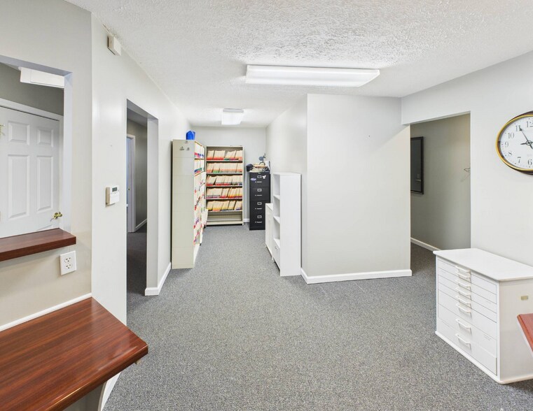 More Photos Of 319 Main St, Clay Medical For Sale