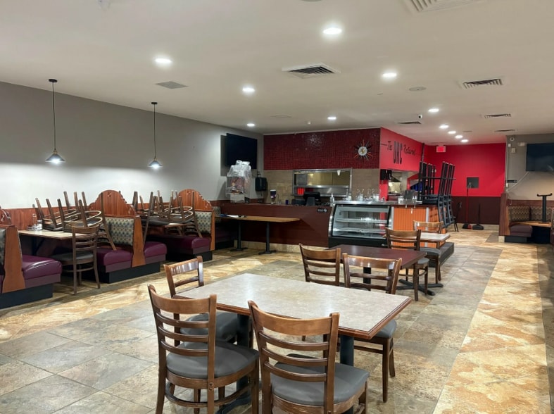 More Photos Of 15612 Fort St, Southgate Restaurant For Sale