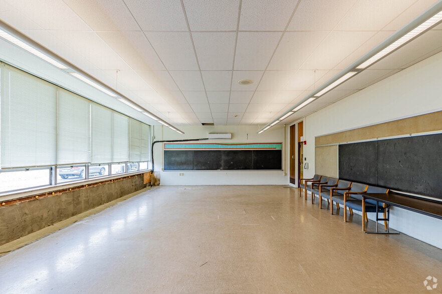 More Photos Of 215 Engle Rd, Industry Schools For Sale