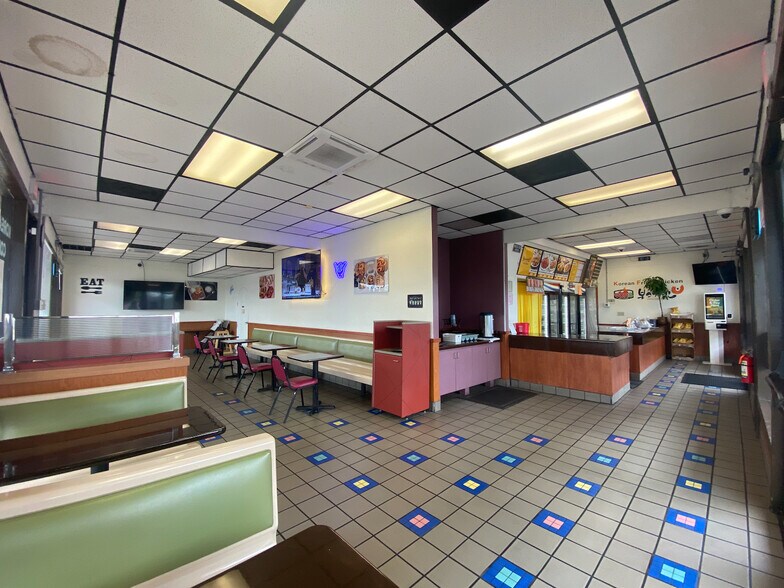 More Photos Of 1280 S Kihei Rd, Kihei General Retail For Lease