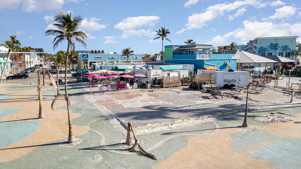 More Photos Of 80 Old San Carlos Blvd, Fort Myers Beach Restaurant For Sale