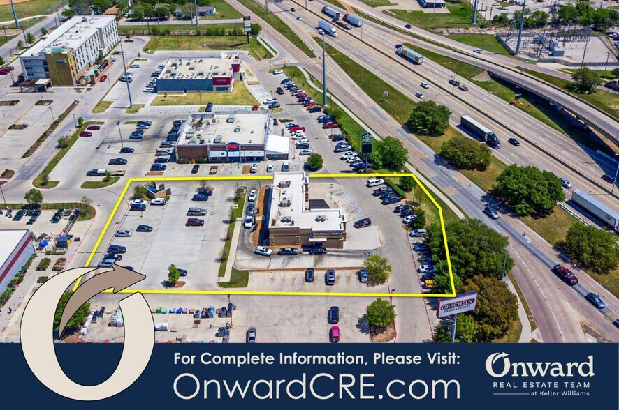 More Photos Of 2609 S Jack Kultgen Expy, Waco Restaurant For Sale