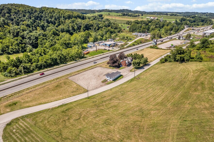 More Photos Of 810 Carlton Dr, Bentleyville Office For Lease