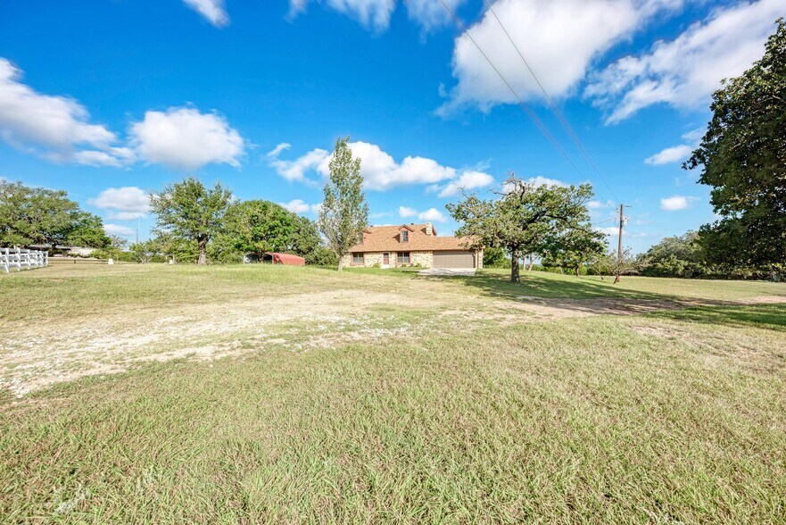 More Photos Of 3225 County Road 111, Lampasas Specialty For Sale