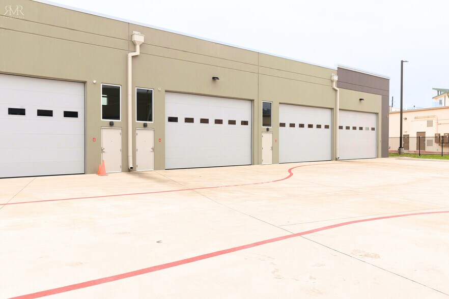 More Photos Of 1435 FM 1463 Rd, Katy Flex For Sale