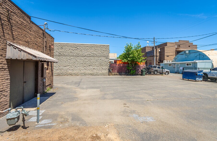More Photos Of 451-453 G St, Lincoln Freestanding For Sale