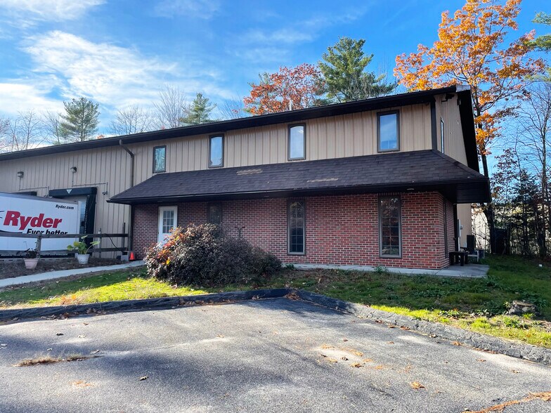 More Photos Of 95 Evergreen Dr, Portland Warehouse For Lease