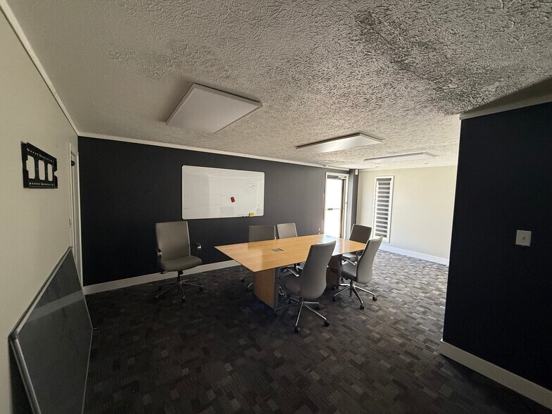 More Photos Of 200 Industry Dr, Carlisle Warehouse For Lease