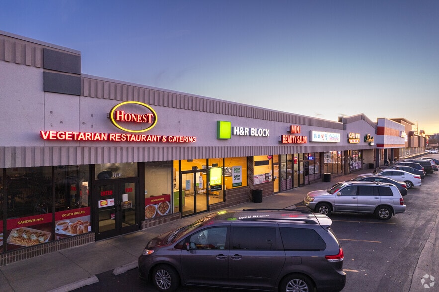 More Photos Of 8351-8375 W Golf Rd, Niles General Retail For Lease