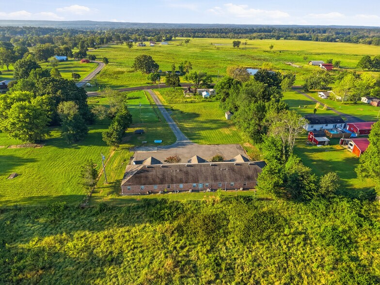 More Photos Of 99 Highway 287, Greenbrier Apartments For Sale