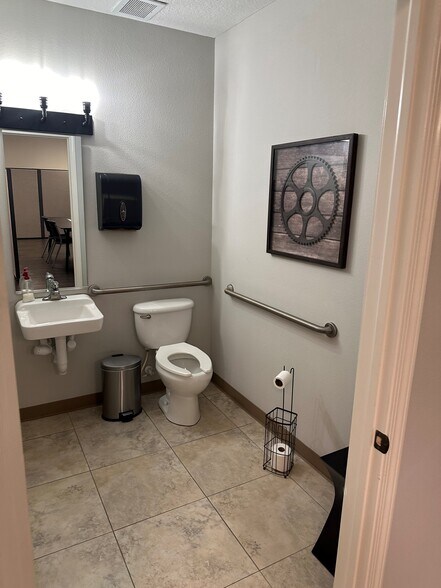 More Photos Of 20525 Amberfield Dr, Land O' Lakes Office For Lease