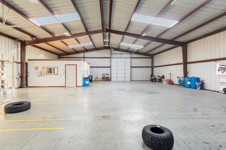 More Photos Of 9110 FR 2140, Cassville Self Storage For Sale